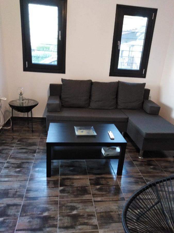 Σπίτι Με Σοφίτα Μπροστά Στη Θάλασσα Villa Trápeza Kültér fotó