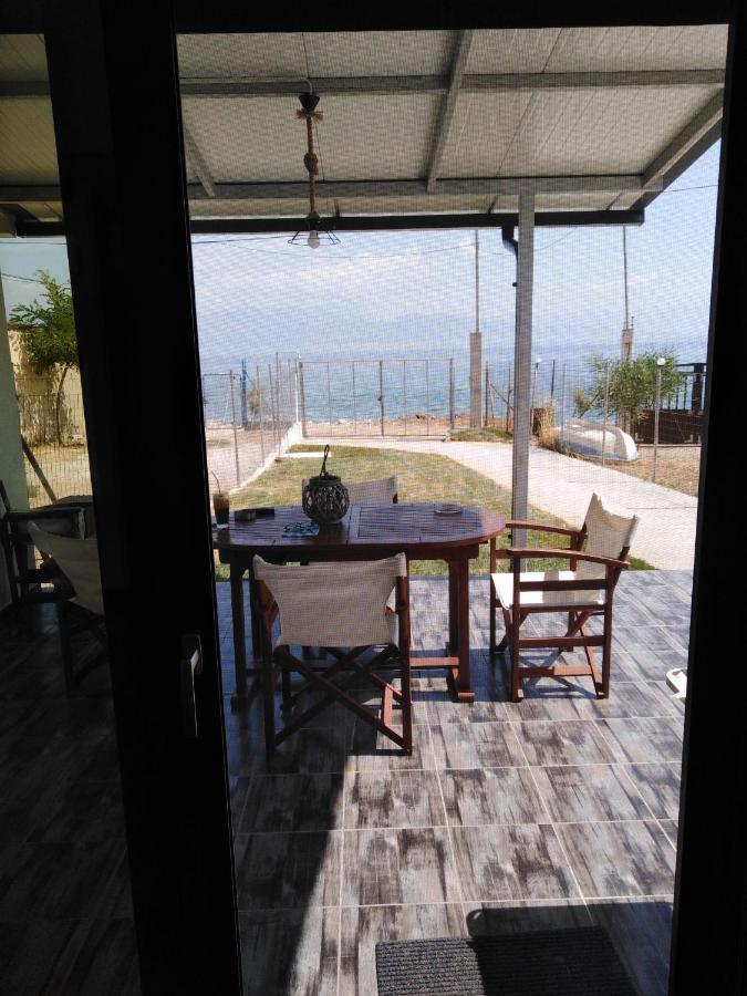 Σπίτι Με Σοφίτα Μπροστά Στη Θάλασσα Villa Trápeza Kültér fotó