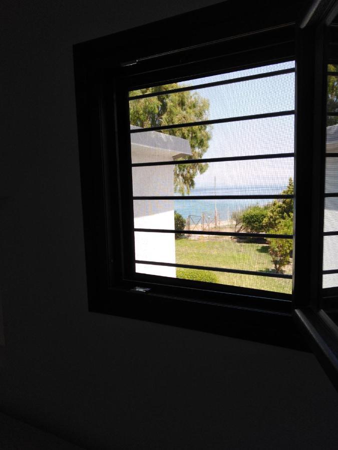 Σπίτι Με Σοφίτα Μπροστά Στη Θάλασσα Villa Trápeza Kültér fotó